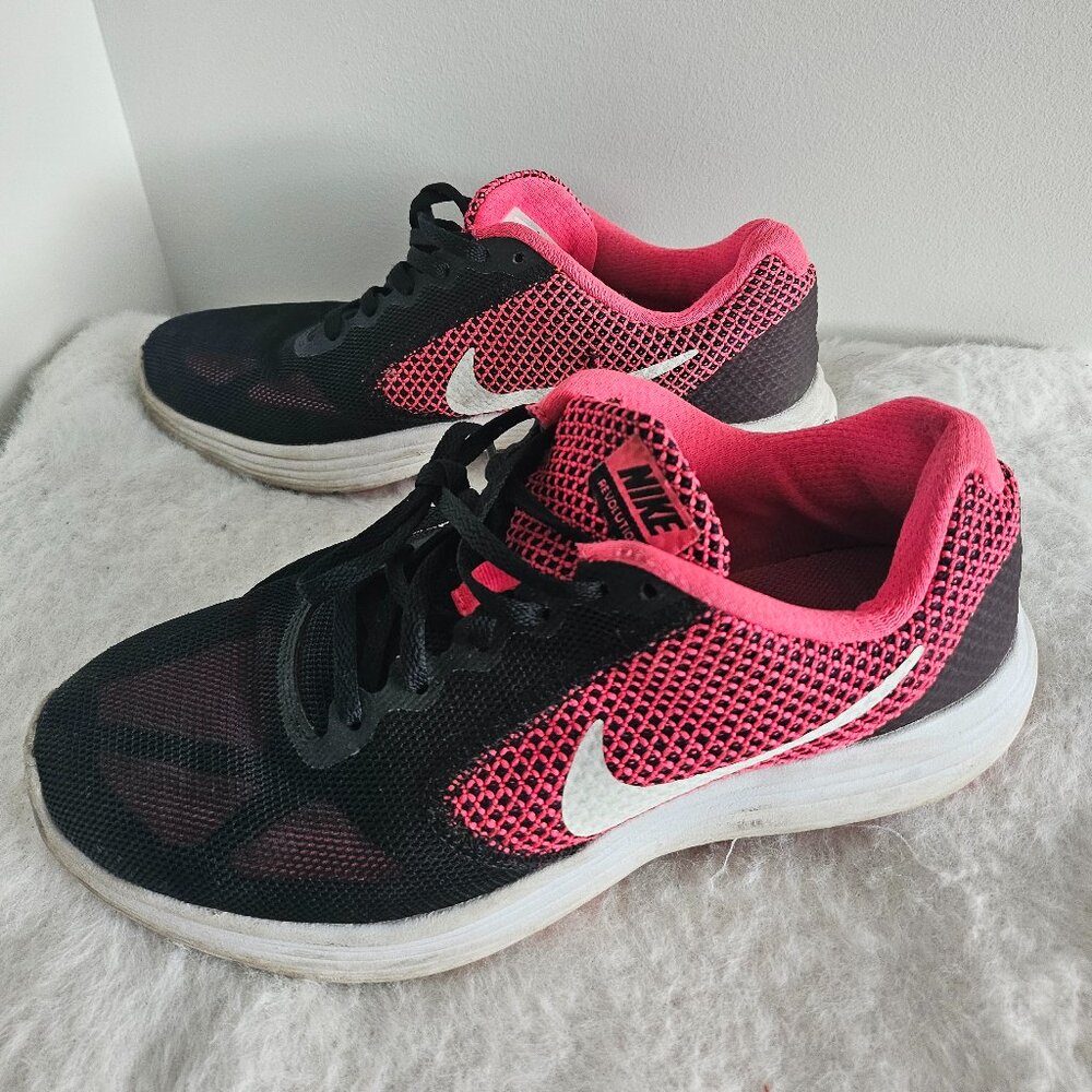 Nike Revolution 3 Black ang Pink Trainers Sneakers Runners 8